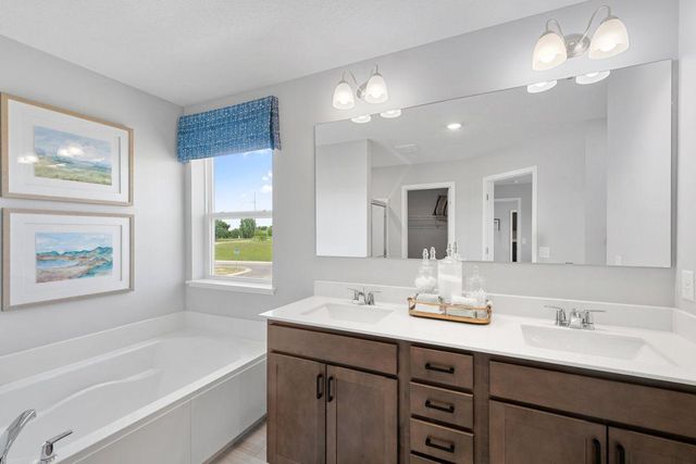 4791 Blake Way, Woodbury, MN 55129