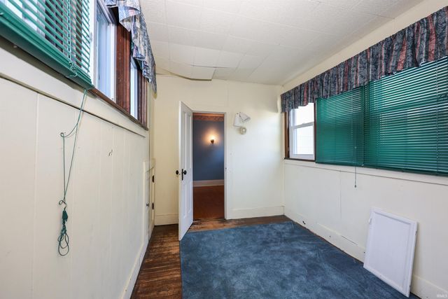 127 E Wiley Avenue, Bluffton, IN 46714