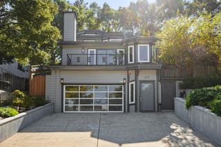 610 Lakeview Way, Redwood City, CA 94062