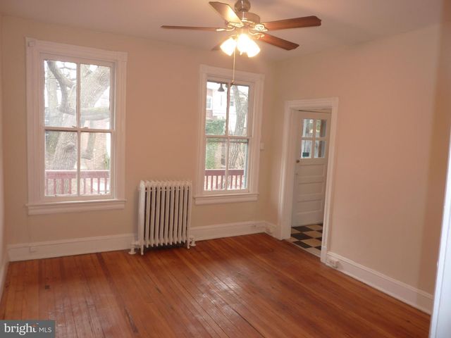 1674 IRVING ST NW, Washington, DC 20010