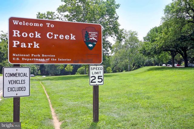 1674 IRVING ST NW, Washington, DC 20010