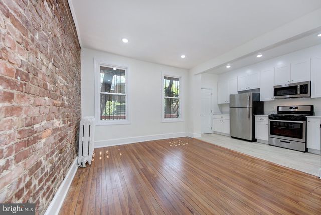 1674 IRVING ST NW, Washington, DC 20010