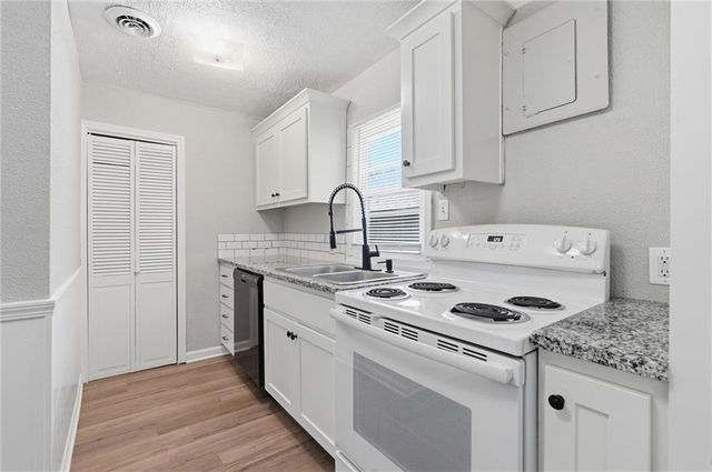 205 N 4th Street, Kansas City, KS 66111