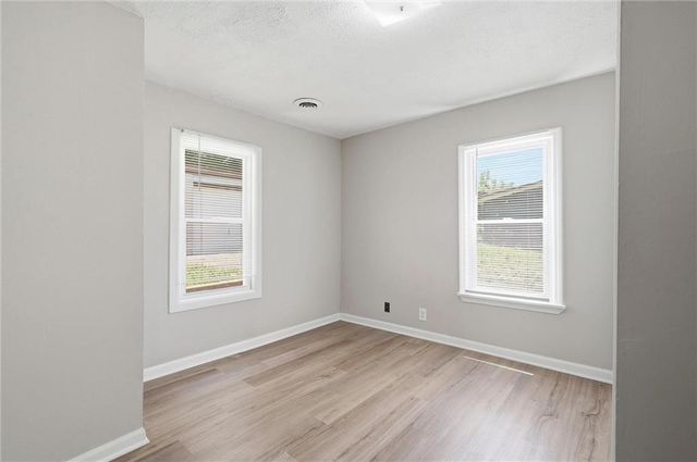 205 N 4th Street, Kansas City, KS 66111