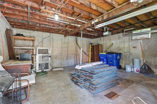 205 N 4th Street, Kansas City, KS 66111