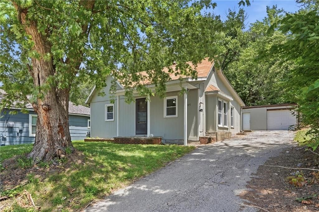 205 N 4th Street, Kansas City, KS 66111