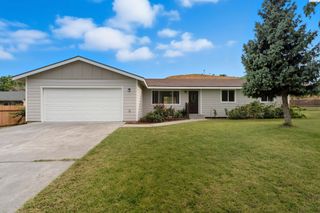 5448 Fern Loop, West Richland, WA 99353