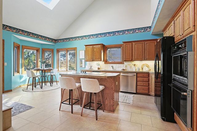 2820 N Tallgrass St, Wichita, KS 67226