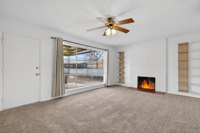 5701 Madeira Place NE, Albuquerque, NM 87110