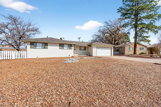 5701 Madeira Place NE, Albuquerque, NM 87110