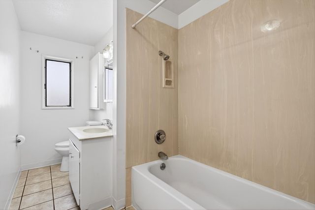 5701 Madeira Place NE, Albuquerque, NM 87110