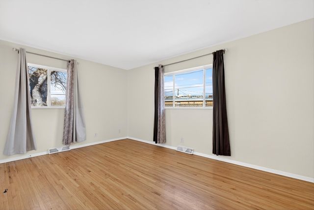 5701 Madeira Place NE, Albuquerque, NM 87110