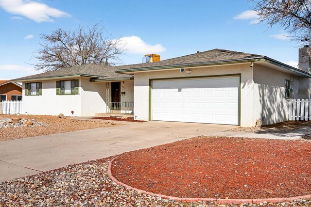 5701 Madeira Place NE, Albuquerque, NM 87110