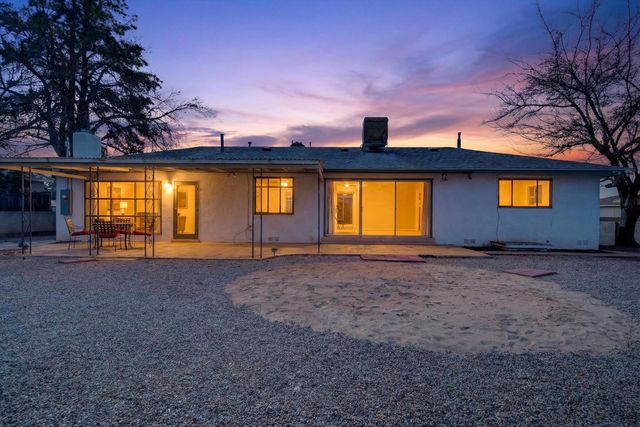 5701 Madeira Place NE, Albuquerque, NM 87110