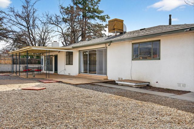 5701 Madeira Place NE, Albuquerque, NM 87110