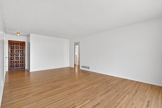 5701 Madeira Place NE, Albuquerque, NM 87110