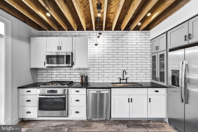 214 JEFFERSON ST NW, Washington, DC 20011