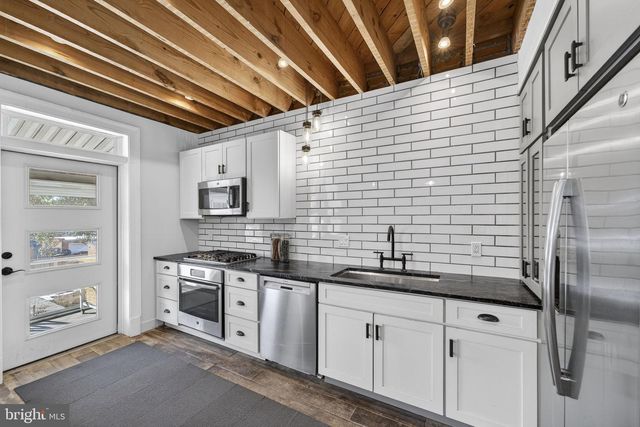 214 JEFFERSON ST NW, Washington, DC 20011