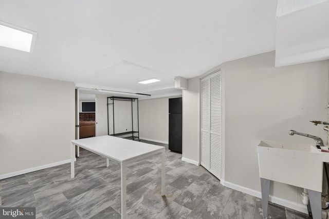 214 JEFFERSON ST NW, Washington, DC 20011