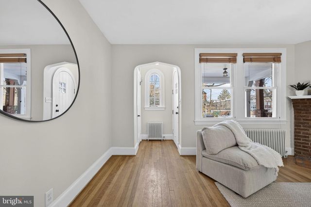 214 JEFFERSON ST NW, Washington, DC 20011