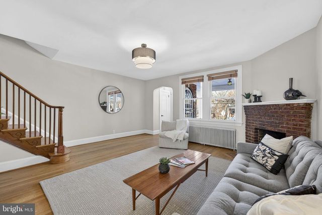 214 JEFFERSON ST NW, Washington, DC 20011