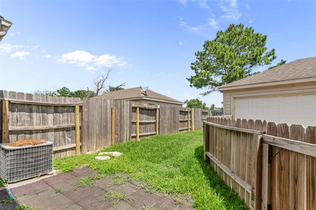 16802 Pine Castle Drive, Houston, TX 77095