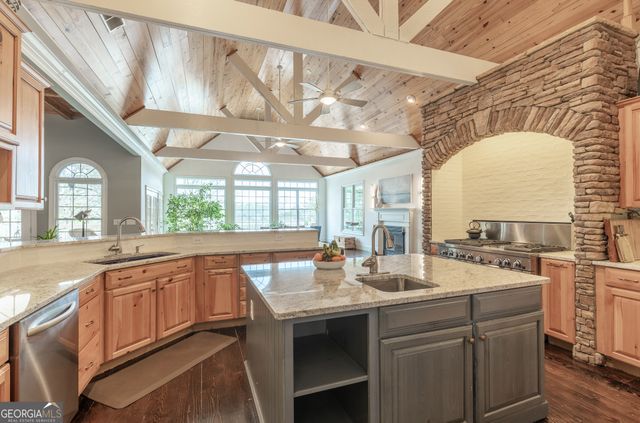 5804 Ridgewater Circle, Gainesville, GA 30506