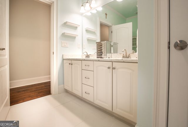 5804 Ridgewater Circle, Gainesville, GA 30506