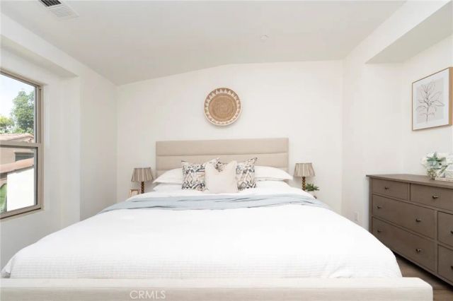 94 Hedge Bloom, Irvine, CA 92618