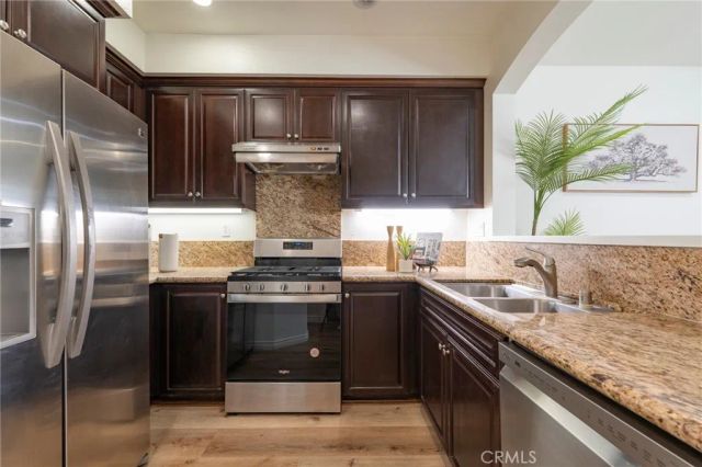 94 Hedge Bloom, Irvine, CA 92618