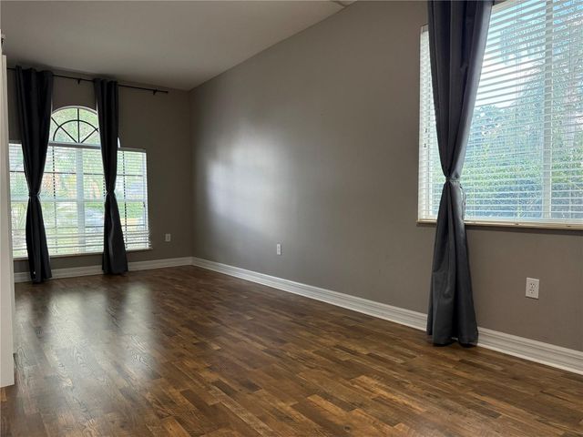 5909 WEDGEFIELD DRIVE, Zephyrhills, FL 33541