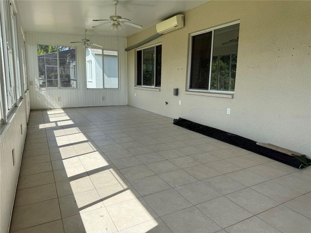 5909 WEDGEFIELD DRIVE, Zephyrhills, FL 33541