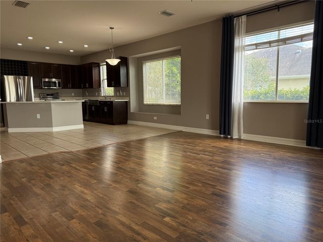 5909 WEDGEFIELD DRIVE, Zephyrhills, FL 33541