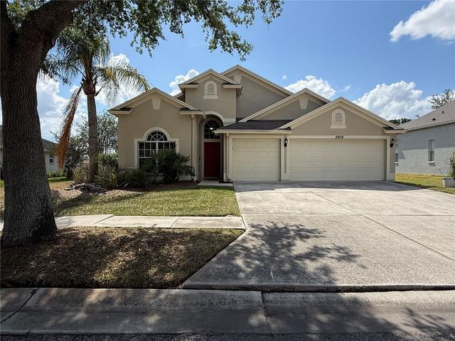 5909 WEDGEFIELD DRIVE, Zephyrhills, FL 33541