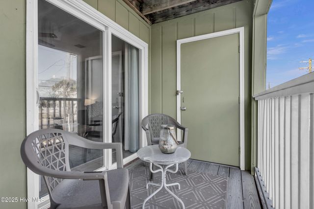 200 Lake Park Boulevard S 8a, Carolina Beach, NC 28428