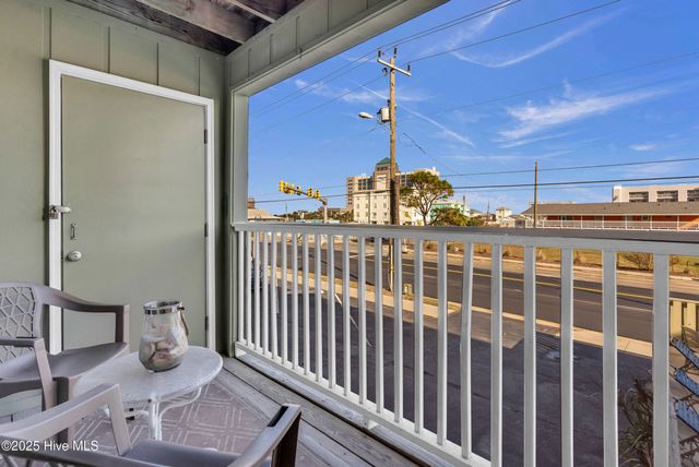 200 Lake Park Boulevard S 8a, Carolina Beach, NC 28428