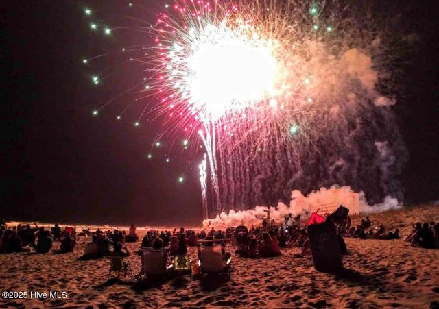 200 Lake Park Boulevard S 8a, Carolina Beach, NC 28428