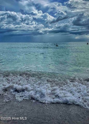 200 Lake Park Boulevard S 8a, Carolina Beach, NC 28428