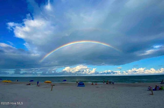 200 Lake Park Boulevard S 8a, Carolina Beach, NC 28428