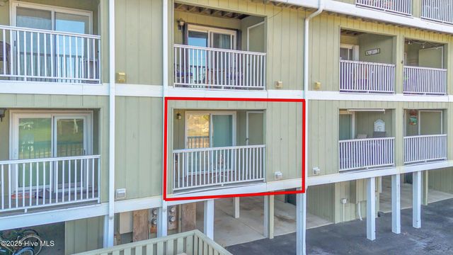 200 Lake Park Boulevard S 8a, Carolina Beach, NC 28428