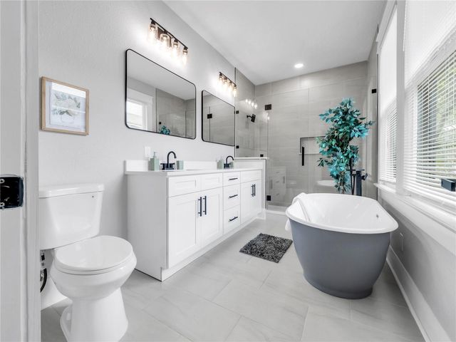 1215 E 26TH AVENUE, Tampa, FL 33605