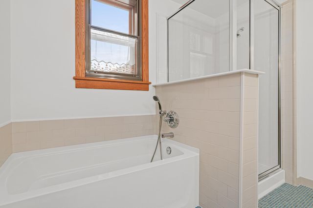 80 Western Avenue N 107, Saint Paul, MN 55102