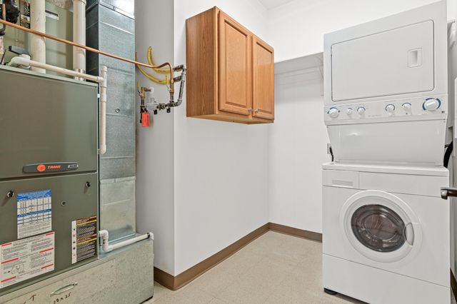 80 Western Avenue N 107, Saint Paul, MN 55102