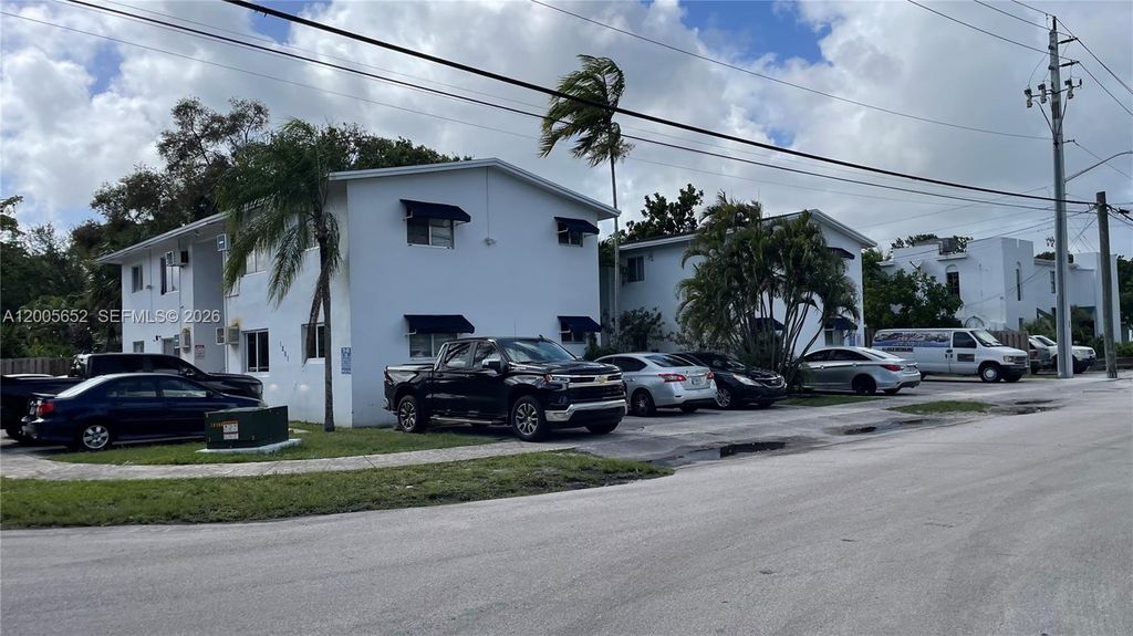 1801 SW 11th Ct 7, Fort Lauderdale, FL 33312