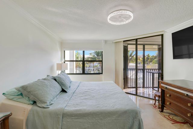 235 Bay Colony Drive N, Juno Beach, FL 33408