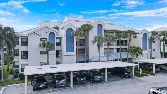 235 Bay Colony Drive N, Juno Beach, FL 33408