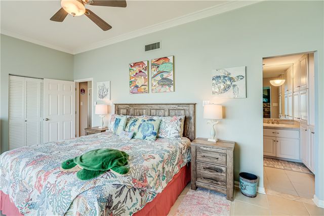 200 West Cotter Ave D-4, Port Aransas, TX 78373
