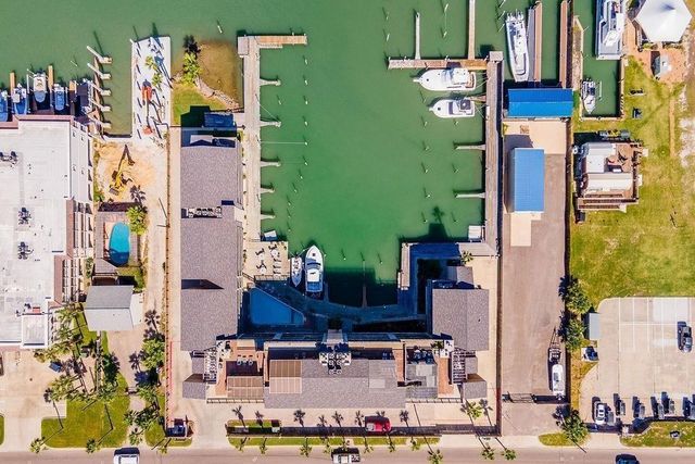 200 West Cotter Ave D-4, Port Aransas, TX 78373