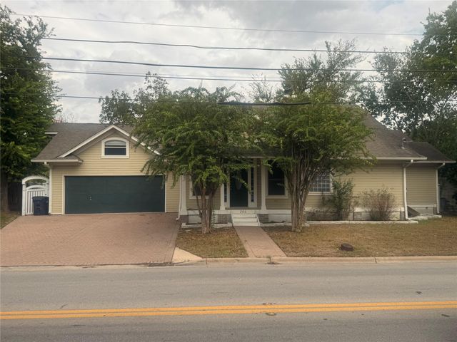 206 N Fm 1660, Hutto, TX 78634