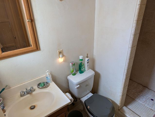 4591 N Angus Street, Fresno, CA 93726